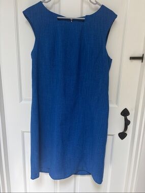 Tahari Royal Blue Sleeveless Shift Dress